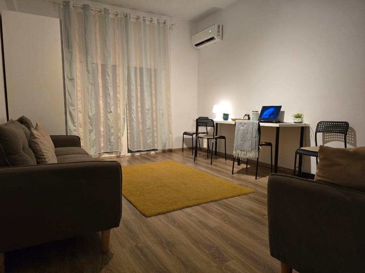 Sunny Rooms Limassol Exterior foto